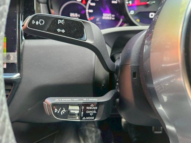 カイエンクーペ カイエンＧＴＳ　クーペ　Ｖ８ツインターボ　右Ｈ正規Ｄ　スポクロ　パノラマＲ　カーボンインテリア　黒半革　シートヒーター　ＰＣＭナビ地デジ　全周Ｃ　ＡＣＣ＆ＬＣＡ　ＬＥＤマトリＨＬ　ＰＡＳＭ　スポエグ　赤キャリパー　純正２２ＡＷ　禁煙　１オーナー（24枚目）