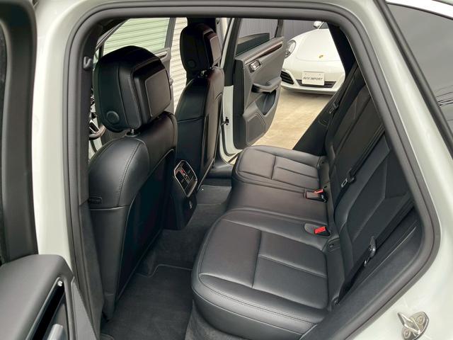 PORSCHE MACAN MACAN S