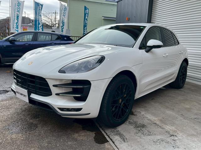 ポルシェアクティブセーフ　アダプティブクルーズコントロール・レーンキープアシスト・レーンチェンジアシスト　オートマチックテールゲート　電動格納ミラー