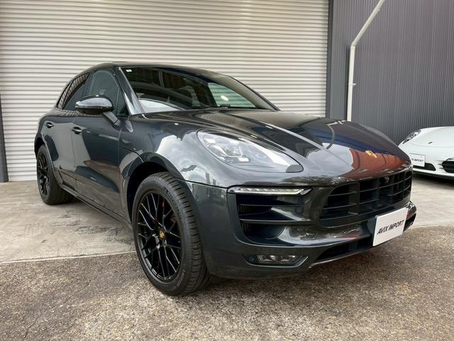 ＧＴＳ専用エクステリア　ボディ同色サイドブレード　パノラミックルーフシステム　２０インチＲＳスパイダーデザインホイール（ブラックカラー・マットフィニッシュ）