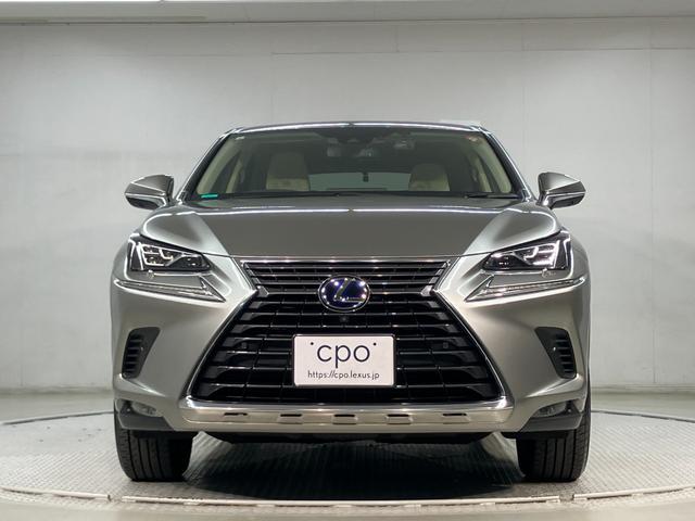 NX NX300h バージョンL 認定中古車・2年保証・18インチアルミホイール・NAVI AI-AVS・ブラインドスポットモニター・リヤクロストラフィックアラート・パノラミックビュウーモニター・ムーンルーフ付車 革シート(3枚目)