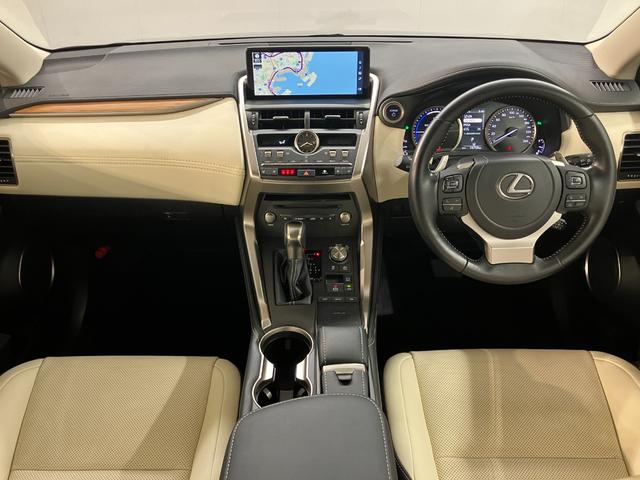 NX NX300h バージョンL 認定中古車・2年保証・18インチアルミホイール・NAVI AI-AVS・ブラインドスポットモニター・リヤクロストラフィックアラート・パノラミックビュウーモニター・ムーンルーフ付車 革シート(11枚目)