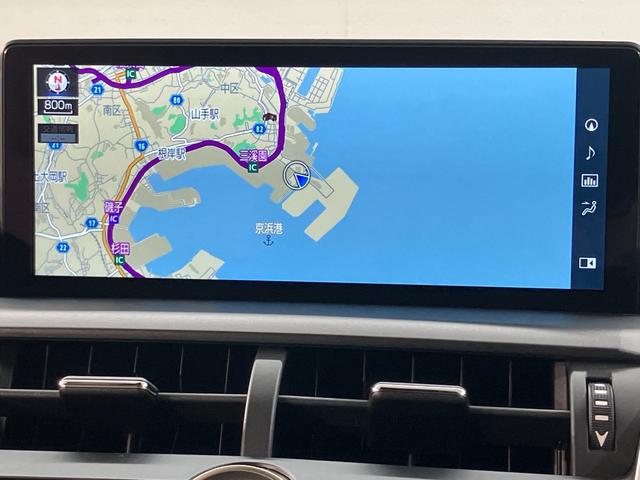 NX NX300h バージョンL 認定中古車・2年保証・18インチアルミホイール・NAVI AI-AVS・ブラインドスポットモニター・リヤクロストラフィックアラート・パノラミックビュウーモニター・ムーンルーフ付車 革シート(12枚目)