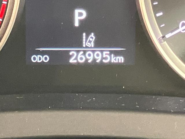 ＩＳ ＩＳ３００　バージョンＬ　認定中古車・２年保証・パノラミックビューモニター・ムーンルーフ付車　衝突被害軽減システム　ＥＴＣ　１９インチアルミホイール　オートクルーズコントロール　革シート　ドライブレコーダー　ＣＤ　メモリーナビ（12枚目）