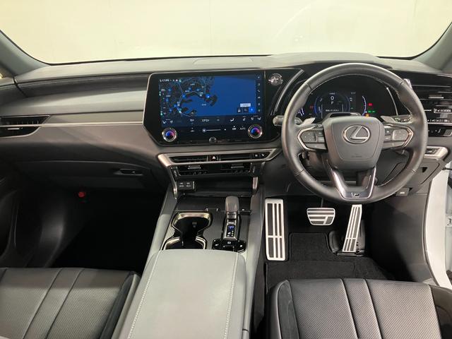 ＲＸ ＲＸ５００ｈ　Ｆスポーツパフォーマンス　ＲＸ５００ｈ　Ｆスポーツパフォーマンス（５名）／オレンジブレーキキャリパ・ルーフレール・輻射ヒーター・パノラマルーフ付車（9枚目）