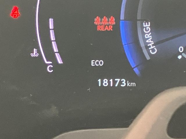 ＲＸ ＲＸ５００ｈ　Ｆスポーツパフォーマンス　ＲＸ５００ｈ　Ｆスポーツパフォーマンス（５名）／オレンジブレーキキャリパ・ルーフレール・輻射ヒーター・パノラマルーフ付車（13枚目）