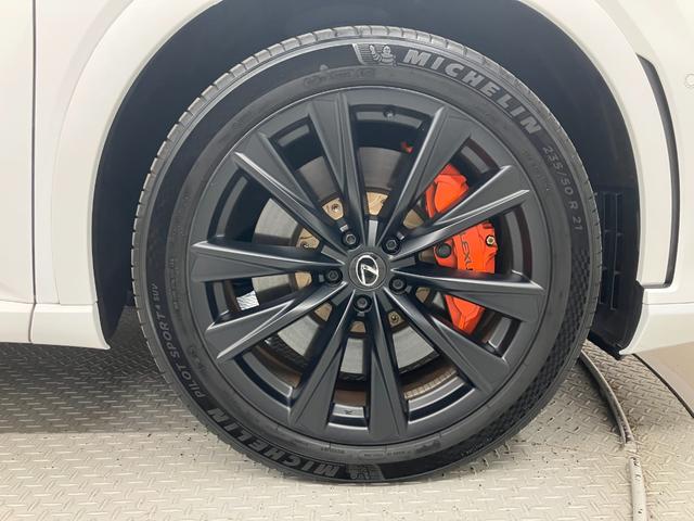ＲＸ ＲＸ５００ｈ　Ｆスポーツパフォーマンス　ＲＸ５００ｈ　Ｆスポーツパフォーマンス（５名）／オレンジブレーキキャリパ・ルーフレール・輻射ヒーター・パノラマルーフ付車（18枚目）