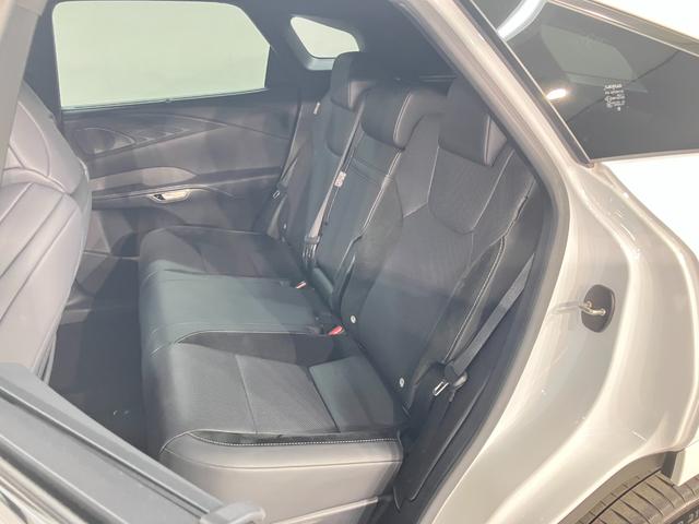 ＲＸ ＲＸ５００ｈ　Ｆスポーツパフォーマンス　ＲＸ５００ｈ　Ｆスポーツパフォーマンス（５名）／オレンジブレーキキャリパ・ルーフレール・輻射ヒーター・パノラマルーフ付車（20枚目）