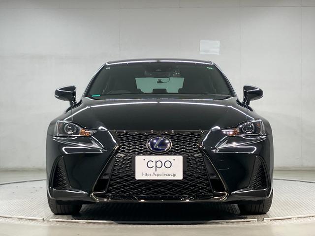 IS IS300h Fスポーツ 認定中古車・2年保証・ブライイドスポットモニター・リヤクロストラフィックアラート・クリアランスソナー&バックソナー・後席サイドエアバック・(3枚目)