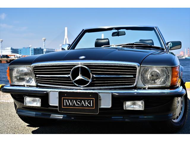 ＳＬ ５００ＳＬヨーロッパ　Ｒ１０７後期最終モデル５００ＳＬドイツ本国仕様新車並行法人禁煙屋根保管空調付きガレージ保管走行３．９万Ｋｍ黒本革黒幌未使用全整備記録簿（23枚目）