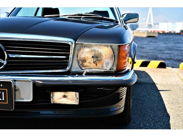 ＳＬ ５００ＳＬヨーロッパ　Ｒ１０７後期最終モデル５００ＳＬドイツ本国仕様新車並行法人禁煙屋根保管空調付きガレージ保管走行３．９万Ｋｍ黒本革黒幌未使用全整備記録簿（40枚目）