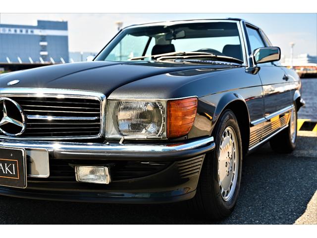 ＳＬ ５００ＳＬヨーロッパ　Ｒ１０７後期最終モデル５００ＳＬドイツ本国仕様新車並行法人禁煙屋根保管空調付きガレージ保管走行３．９万Ｋｍ黒本革黒幌未使用全整備記録簿（46枚目）