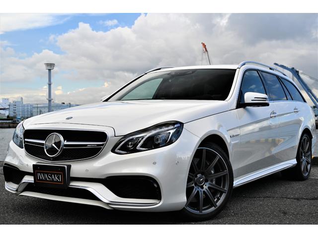 Ｅクラスステーションワゴン Ｅ６３　ＡＭＧ　４マチック　ステーションワゴン　後期Ｗ２１２後期正規ディーラー車左ハンドル法人禁煙屋根保管走行４．７万ＫｍＯＰカラーダイヤモンドホワイトパール黒本革ハーマンガードンＯＰチタングレー１９インチ（22枚目）