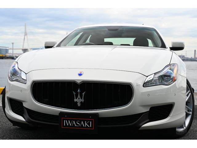 クアトロポルテ GT S 法人1オナ禁煙屋根保管走行0.9万Km右ハンドル正規ディーラー車ホワイト/サッビアフルレザーインテリアシートヒーターOPチターノ20インチアルミ純正HDDナビ地デジBluetoothオーディオBカメラ(2枚目)