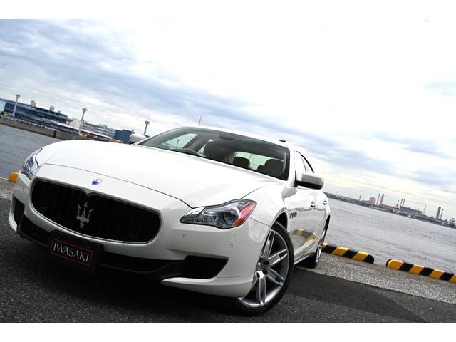 クアトロポルテ GT S 法人1オナ禁煙屋根保管走行0.9万Km右ハンドル正規ディーラー車ホワイト/サッビアフルレザーインテリアシートヒーターOPチターノ20インチアルミ純正HDDナビ地デジBluetoothオーディオBカメラ(28枚目)