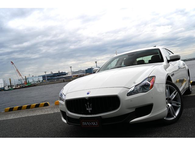 クアトロポルテ GT S 法人1オナ禁煙屋根保管走行0.9万Km右ハンドル正規ディーラー車ホワイト/サッビアフルレザーインテリアシートヒーターOPチターノ20インチアルミ純正HDDナビ地デジBluetoothオーディオBカメラ(29枚目)