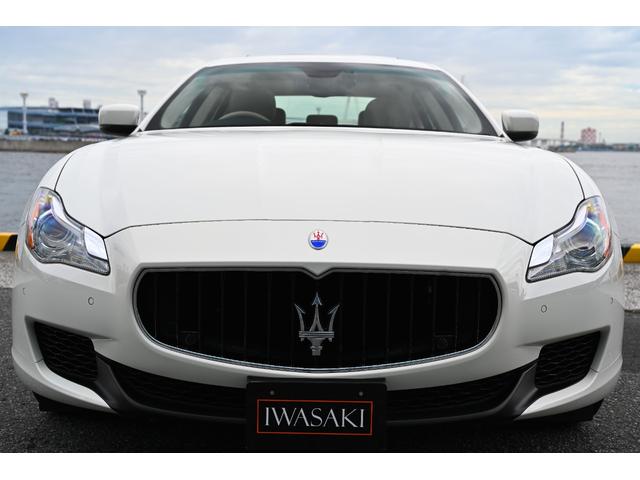 クアトロポルテ GT S 法人1オナ禁煙屋根保管走行0.9万Km右ハンドル正規ディーラー車ホワイト/サッビアフルレザーインテリアシートヒーターOPチターノ20インチアルミ純正HDDナビ地デジBluetoothオーディオBカメラ(30枚目)