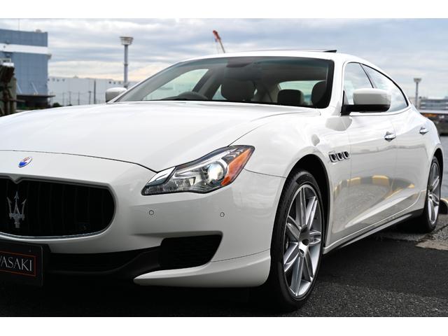 クアトロポルテ GT S 法人1オナ禁煙屋根保管走行0.9万Km右ハンドル正規ディーラー車ホワイト/サッビアフルレザーインテリアシートヒーターOPチターノ20インチアルミ純正HDDナビ地デジBluetoothオーディオBカメラ(36枚目)