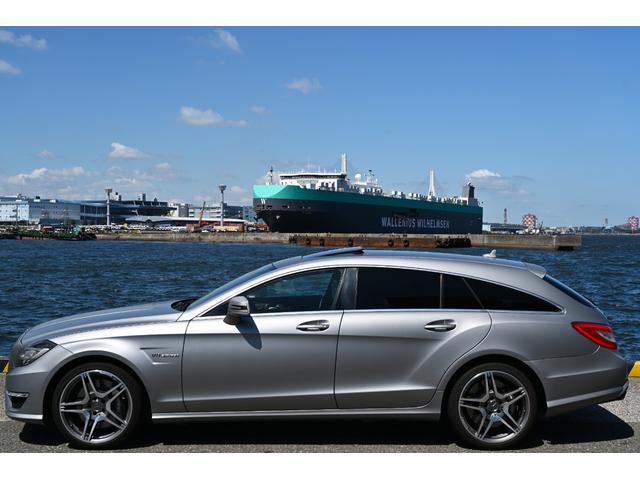 CLSクラス シューティングブレーク CLS63 AMG シューティングB エディション1 限定50台限定専用カラー限定専用カラーdesignoマグノアラナイトグレーdesignoプラチナホワイトパールAMG カーボンインテリアAMGパフォーマンスパッケージ鍛造19インチ全ディーラー整備車両(3枚目)