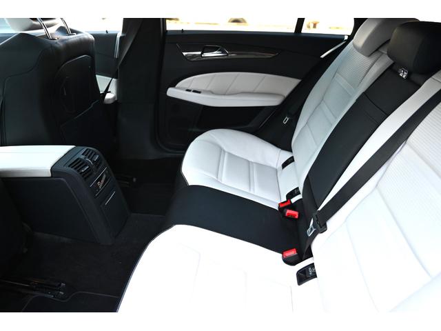 CLSクラス シューティングブレーク CLS63 AMG シューティングB エディション1 限定50台限定専用カラー限定専用カラーdesignoマグノアラナイトグレーdesignoプラチナホワイトパールAMG カーボンインテリアAMGパフォーマンスパッケージ鍛造19インチ全ディーラー整備車両(79枚目)