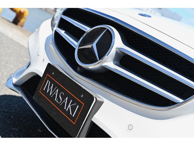 Eクラスステーションワゴン E350ブルテックステーションワゴンアバンG 法人オナ禁煙屋根保管後期モデルOPパノラマルーフOPAMGスポーツパッケージ(AMGエアロ・アルミ)黒本革シートヒーター本革巻きステア純正HDDナビ地デジBカメラ電動テールゲートOP360カメラ経済的(12枚目)