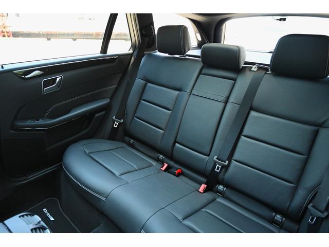 Eクラスステーションワゴン E350ブルテックステーションワゴンアバンG 法人オナ禁煙屋根保管後期モデルOPパノラマルーフOPAMGスポーツパッケージ(AMGエアロ・アルミ)黒本革シートヒーター本革巻きステア純正HDDナビ地デジBカメラ電動テールゲートOP360カメラ経済的(20枚目)