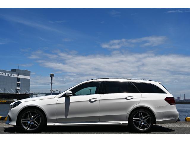 Eクラスステーションワゴン E350ブルテックステーションワゴンアバンG 法人オナ禁煙屋根保管後期モデルOPパノラマルーフOPAMGスポーツパッケージ(AMGエアロ・アルミ)黒本革シートヒーター本革巻きステア純正HDDナビ地デジBカメラ電動テールゲートOP360カメラ経済的(42枚目)