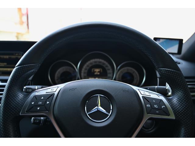 Eクラスステーションワゴン E350ブルテックステーションワゴンアバンG 法人オナ禁煙屋根保管後期モデルOPパノラマルーフOPAMGスポーツパッケージ(AMGエアロ・アルミ)黒本革シートヒーター本革巻きステア純正HDDナビ地デジBカメラ電動テールゲートOP360カメラ経済的(72枚目)