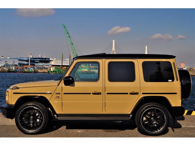 Gクラス G63 AMG世田谷特別オーダーモデル法人禁煙屋根保管左H特注オーダーカラーデザートサンドカーボンインテリア&ステアリングナイトパッケージエクスクルーシブPKG黒本革ベンチレーター22インチアルミディーラー(3枚目)