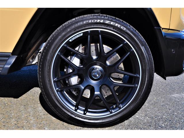 Gクラス G63 AMG世田谷特別オーダーモデル法人禁煙屋根保管左H特注オーダーカラーデザートサンドカーボンインテリア&ステアリングナイトパッケージエクスクルーシブPKG黒本革ベンチレーター22インチアルミディーラー(63枚目)