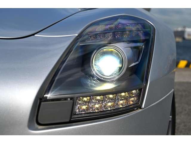 ＳＬＳ ＡＭＧ ベースグレード　正規ディーラー車　左ハンドル　法人禁煙屋根保管雨天未ＯＰパフォーマンスパッケージ１（カーボンブレーキ・Ｐステア・ＡＭＧスポーツサス　クラシックレッドフルレザー鍛造Ｆ１９Ｒ２０ＡＷ（14枚目）