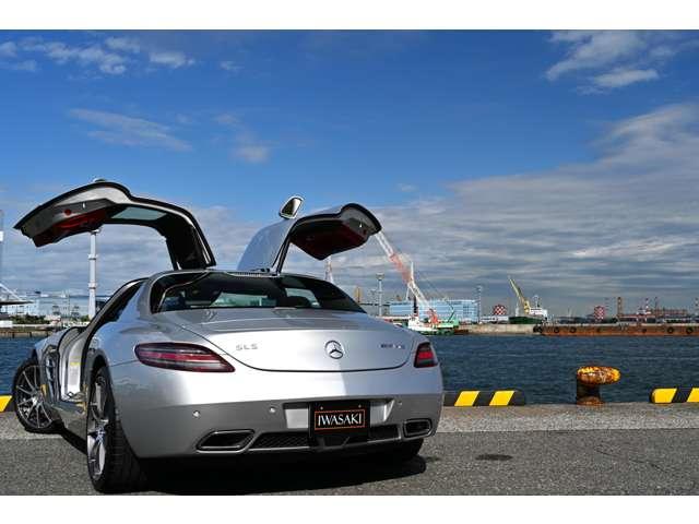 ＳＬＳ ＡＭＧ ベースグレード　正規ディーラー車　左ハンドル　法人禁煙屋根保管雨天未ＯＰパフォーマンスパッケージ１（カーボンブレーキ・Ｐステア・ＡＭＧスポーツサス　クラシックレッドフルレザー鍛造Ｆ１９Ｒ２０ＡＷ（51枚目）