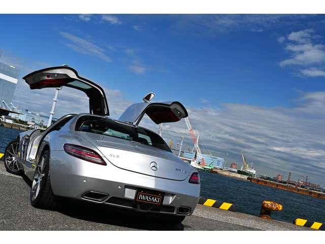 ＳＬＳ ＡＭＧ ベースグレード　正規ディーラー車　左ハンドル　法人禁煙屋根保管雨天未ＯＰパフォーマンスパッケージ１（カーボンブレーキ・Ｐステア・ＡＭＧスポーツサス　クラシックレッドフルレザー鍛造Ｆ１９Ｒ２０ＡＷ（53枚目）