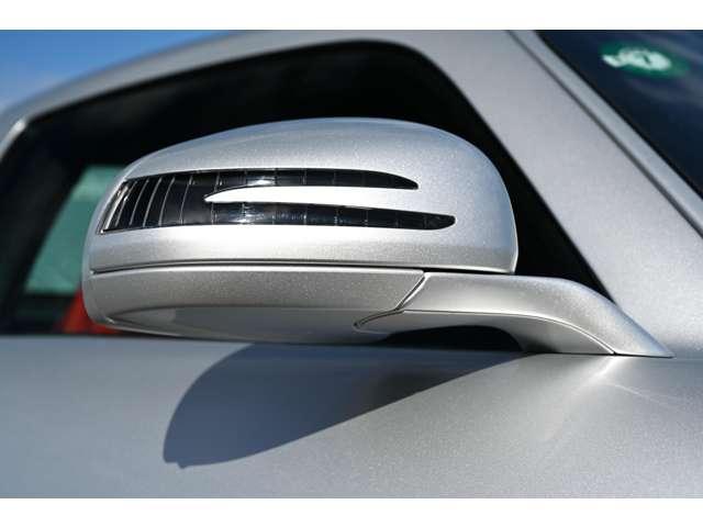 ＳＬＳ ＡＭＧ ベースグレード　正規ディーラー車　左ハンドル　法人禁煙屋根保管雨天未ＯＰパフォーマンスパッケージ１（カーボンブレーキ・Ｐステア・ＡＭＧスポーツサス　クラシックレッドフルレザー鍛造Ｆ１９Ｒ２０ＡＷ（60枚目）