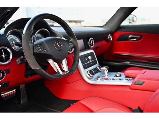 ＳＬＳ ＡＭＧ ベースグレード　正規ディーラー車　左ハンドル　法人禁煙屋根保管雨天未ＯＰパフォーマンスパッケージ１（カーボンブレーキ・Ｐステア・ＡＭＧスポーツサス　クラシックレッドフルレザー鍛造Ｆ１９Ｒ２０ＡＷ（72枚目）