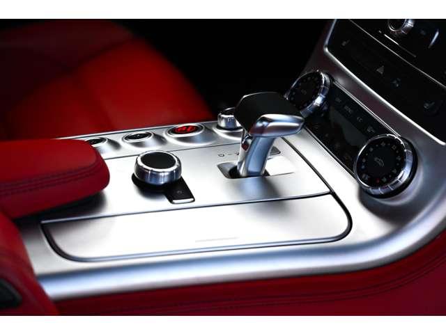 ＳＬＳ ＡＭＧ ベースグレード　正規ディーラー車　左ハンドル　法人禁煙屋根保管雨天未ＯＰパフォーマンスパッケージ１（カーボンブレーキ・Ｐステア・ＡＭＧスポーツサス　クラシックレッドフルレザー鍛造Ｆ１９Ｒ２０ＡＷ（78枚目）