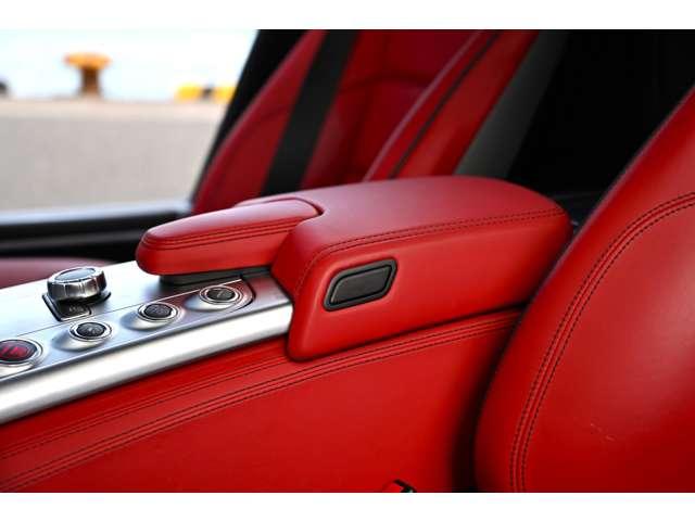 ＳＬＳ ＡＭＧ ベースグレード　正規ディーラー車　左ハンドル　法人禁煙屋根保管雨天未ＯＰパフォーマンスパッケージ１（カーボンブレーキ・Ｐステア・ＡＭＧスポーツサス　クラシックレッドフルレザー鍛造Ｆ１９Ｒ２０ＡＷ（79枚目）