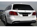 Eクラスステーションワゴン E350ブルテックステーションワゴンアバンG W212後期モデルE350ブルーテックワゴンAMG-PKG正規ディーラー車右H法人1オナ禁煙屋根保管OPパノラマOP360度カメラ純正HDDナビ地デジ黒本革シートヒーター電動テールゲートキーレスゴー(4枚目)