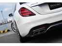 S65 ロング 法人禁煙屋根保管正規ディーラー車W222後期AMG S65毎年ディーラー整備車両OPカラーダイヤモンドホワイトパールOPカーボンセラミックブレーキOPカーボンPKG(内装&外装)ショーファーPKG(15枚目)