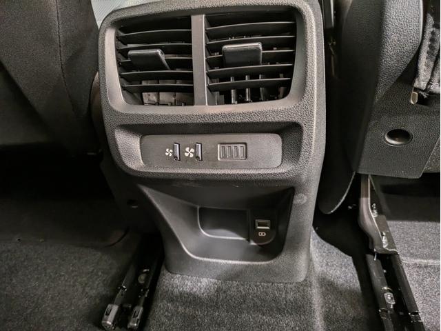 ドブロ 1500ccディーゼルターボ 両側スライドドア LEDヘッドライト 360℃アラウンドビュー バックカメラ ACC 純正アルミホイール ワンオーナー 全国新車保証(18枚目)