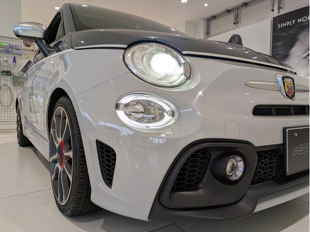 アバルト595C ツーリズモ MYS メイクユアスコーピオン 専用色 赤レザー カロッツェリアインダッシュナビ フルセグ バックカメラ Bluetooth パドルシフト キセノンヘッドライト 純正17インチアルミ ドラレコ ETC(9枚目)