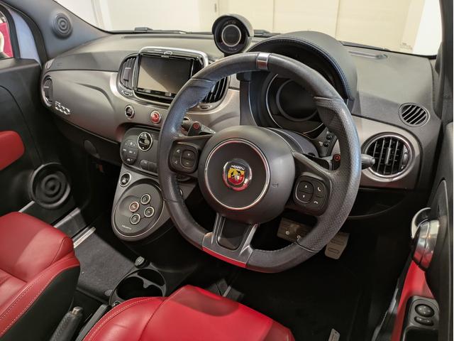 アバルト595C ツーリズモ MYS メイクユアスコーピオン 専用色 赤レザー カロッツェリアインダッシュナビ フルセグ バックカメラ Bluetooth パドルシフト キセノンヘッドライト 純正17インチアルミ ドラレコ ETC(14枚目)