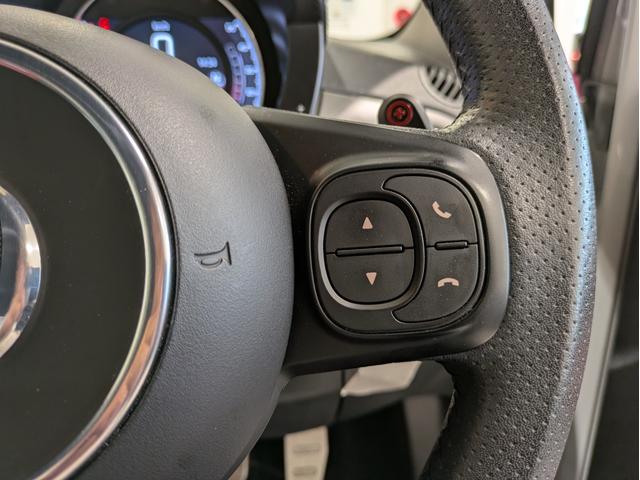 アバルト595C ツーリズモ MYS メイクユアスコーピオン 専用色 赤レザー カロッツェリアインダッシュナビ フルセグ バックカメラ Bluetooth パドルシフト キセノンヘッドライト 純正17インチアルミ ドラレコ ETC(21枚目)