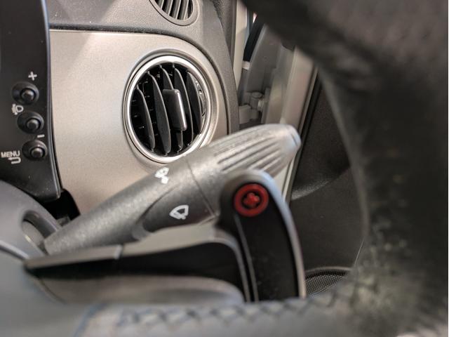 アバルト595C ツーリズモ MYS メイクユアスコーピオン 専用色 赤レザー カロッツェリアインダッシュナビ フルセグ バックカメラ Bluetooth パドルシフト キセノンヘッドライト 純正17インチアルミ ドラレコ ETC(27枚目)