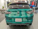 ステルヴィオ ２．０ターボ　Ｑ４トリブート　イタリアーノ　２８台限定車　ブラックルーフ　レッドステッチ電動本革シート＆ヒーター　ＡＬＦＡアクティブサスペンション　ＡＣＣ　衝突軽減ブレーキ　純正ナビ　バックカメラ　Ｂｌｕｅｔｏｏｔｈ　純正２１インチアルミ（8枚目）