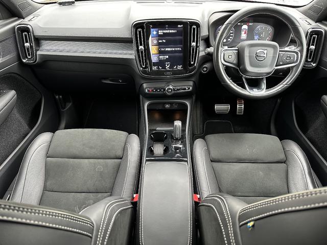 ＸＣ４０ Ｔ４　ＡＷＤ　Ｒデザイン　ワンオーナー車　シートヒーター　ＨＤＤナビ　３６０度カメラ　パワーテールゲート（12枚目）