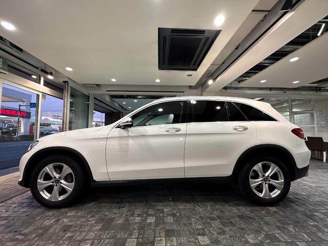 ＧＬＣ２２０ｄ　４マチック　１オ－ナ－　ディ－ラ－整備記録Ｒ１．Ｒ１．Ｒ２．Ｒ３．Ｒ３．Ｒ４有　車両評価４．５点　レ－ダ－セ－フティＰ　純正ナビ　３６０　前後障害物センサ－　フットトランクオ－プン　ＥＴＣ　禁煙(14枚目)