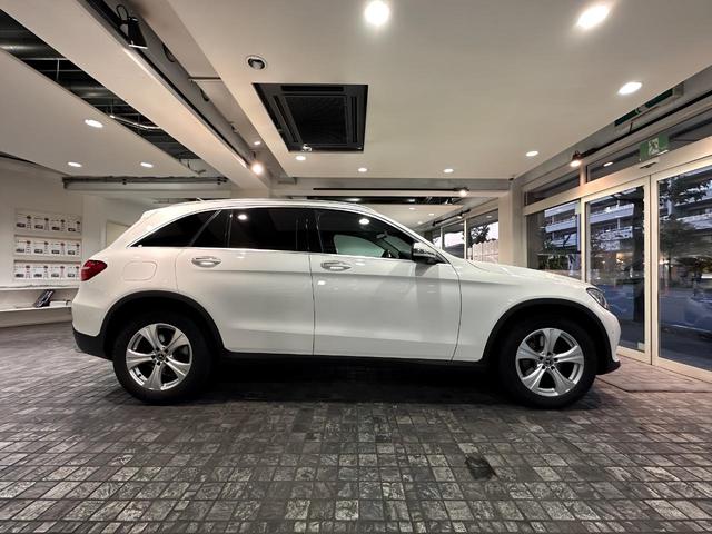 ＧＬＣ２２０ｄ　４マチック　１オ－ナ－　ディ－ラ－整備記録Ｒ１．Ｒ１．Ｒ２．Ｒ３．Ｒ３．Ｒ４有　車両評価４．５点　レ－ダ－セ－フティＰ　純正ナビ　３６０　前後障害物センサ－　フットトランクオ－プン　ＥＴＣ　禁煙(15枚目)