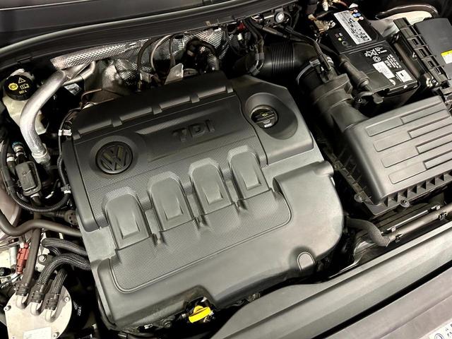 ＴＤＩ　４モーション　ハイライン　１オ－ナ－　Ｄ整備記録Ｒ２．Ｒ３．Ｒ４．Ｒ５有　車両評価４．５点　ＤＣＣパッケ－ジ　純正１９ＡＷ　黒革　ＡＣＣ　ヘッドアップＤ　ＤｉｓｃｏｖｅｒＰｒｏナビ　３６０　電動テ－ル　ＥＴＣ　禁煙(24枚目)