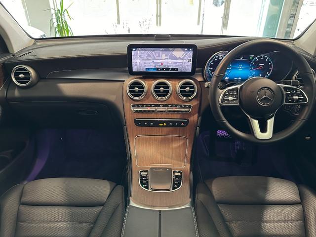 ＧＬＣ３００　４マチック　１オ－ナ－　車両評価５点　レザ－エクスクル－シブＰ　黒革マッサ－ジ機能　Ｂｕｒｍｅｓｔｅｒサウンド　ＨＵＢ　レ－ダ－セ－フティＰ　純正ナビ　３６０　前後センサ－　地デジ　電動テ－ル　ＥＴＣ　禁煙(29枚目)